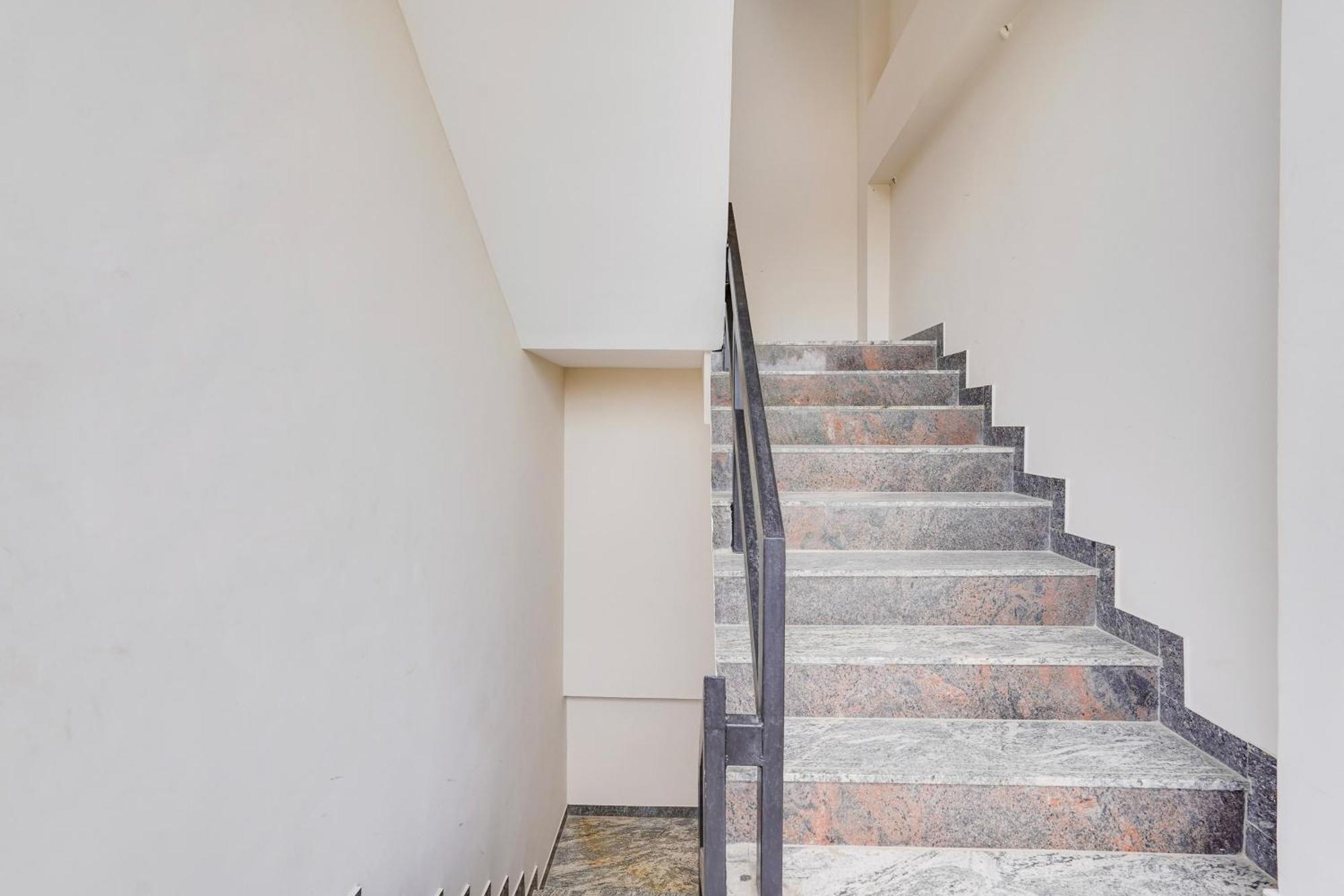 Hotel O Golden Stay Inn Vellore Εξωτερικό φωτογραφία
